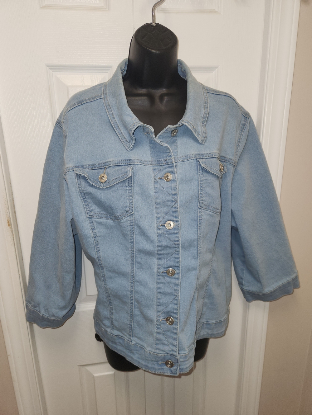 🍉Cleo Light Wash Denim Jacket